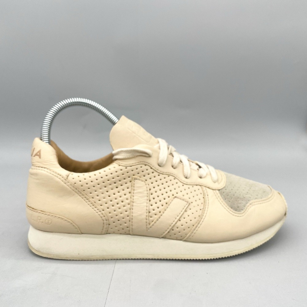Veja Womens 8 Holiday Bastille Sneaker Shoe Beige Leather Trainer Lace Up Casual